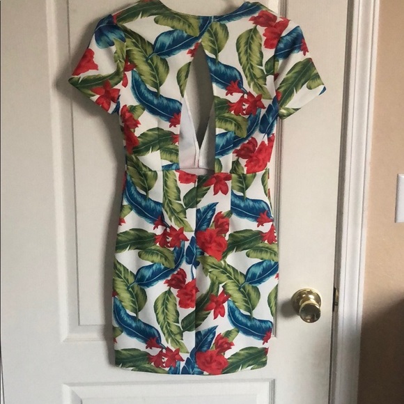 Short sleeve bodycon - Picture 2 of 2